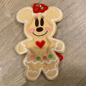Tokyo Disney Minnie gingerbread pouch NWT